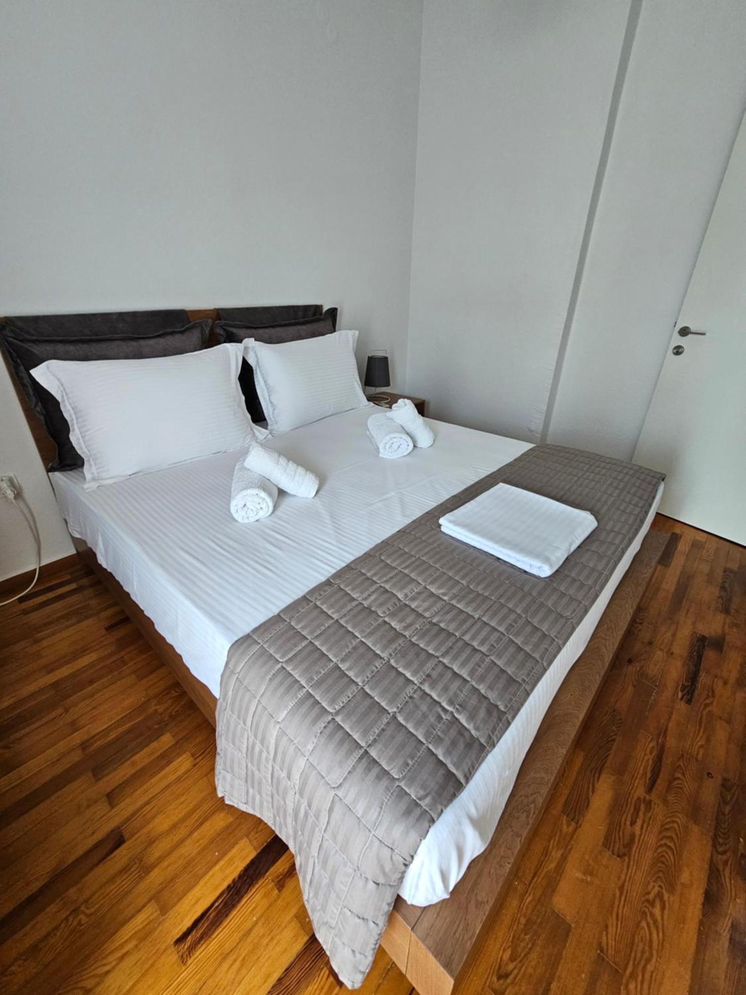 Koukoufli Penthouse 2Bds Apartment Tesalonika Bagian luar foto